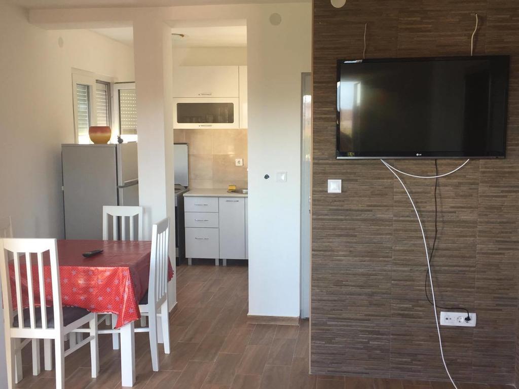 Apartments Luna Bar Εξωτερικό φωτογραφία