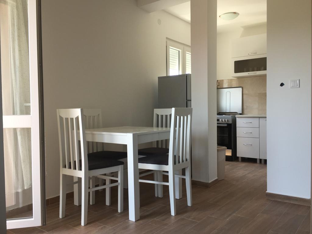 Apartments Luna Bar Εξωτερικό φωτογραφία
