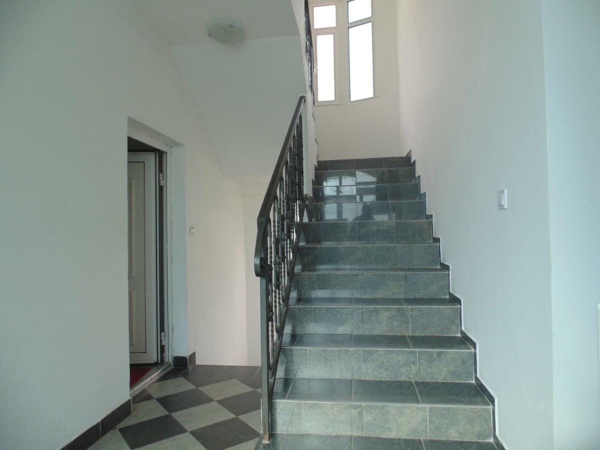 Apartments Luna Bar Εξωτερικό φωτογραφία