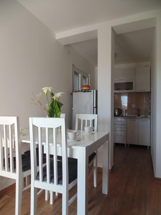 Apartments Luna Bar Εξωτερικό φωτογραφία