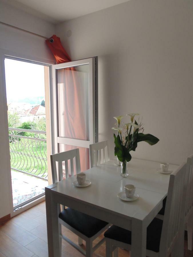 Apartments Luna Bar Εξωτερικό φωτογραφία