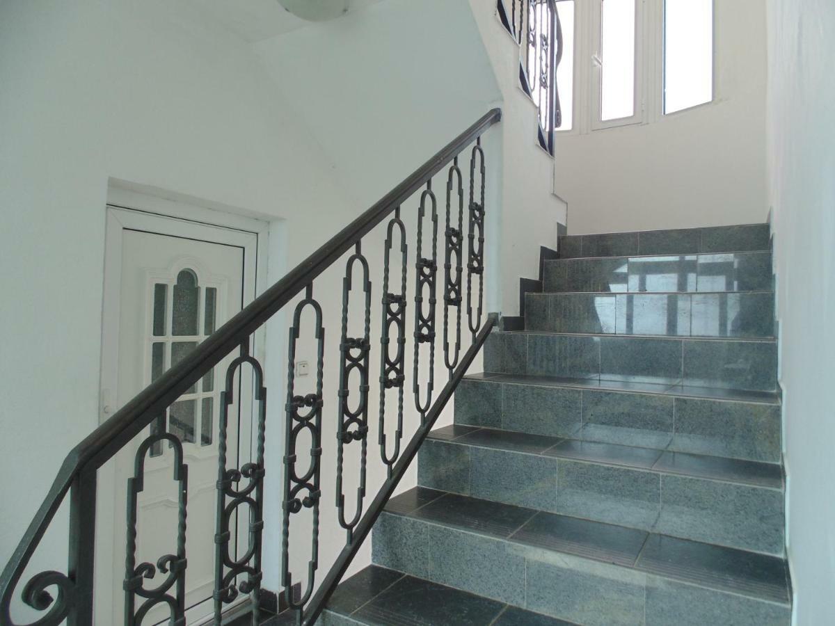 Apartments Luna Bar Εξωτερικό φωτογραφία